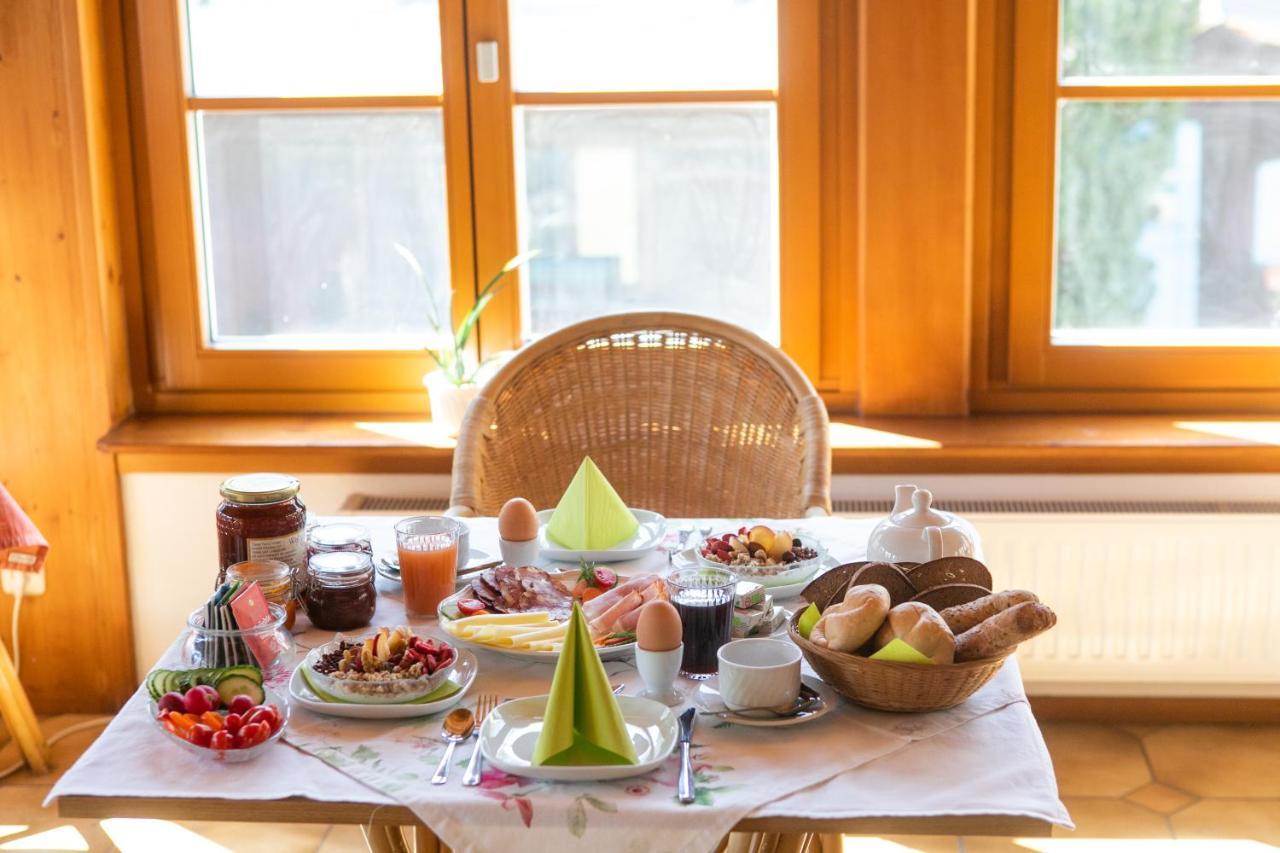 Dorfpension Mariahilfberg Gutenstein ภายนอก รูปภาพ