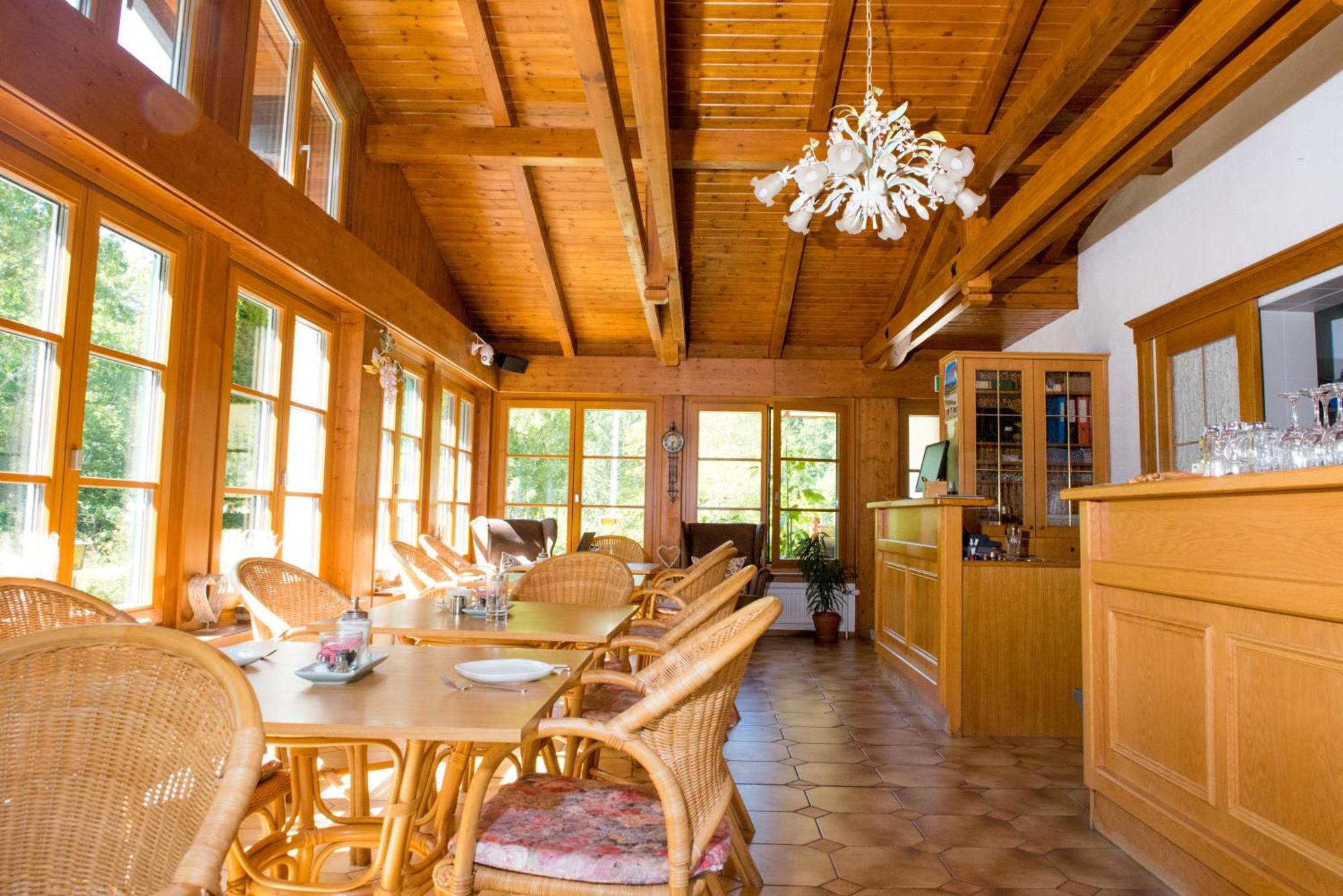 Dorfpension Mariahilfberg Gutenstein ภายนอก รูปภาพ